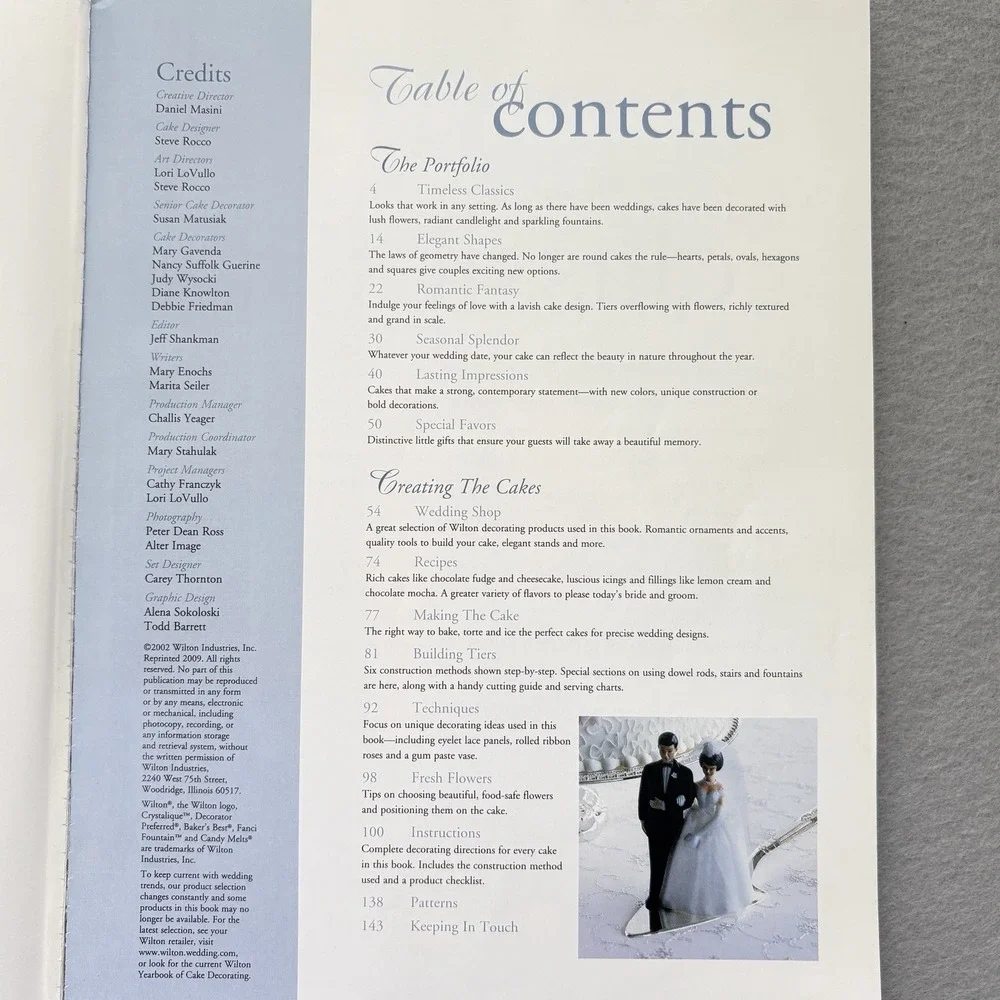 Vintage 2002 Wilton Book Wedding Cakes: A Romantic Portfolio Wedding Cake